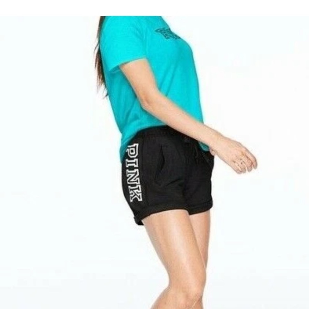 VICTORIA'S SECRET PINK LOGO BOYFRIEND HERITAGE FLEECE SHORTS SIZE M NWOT